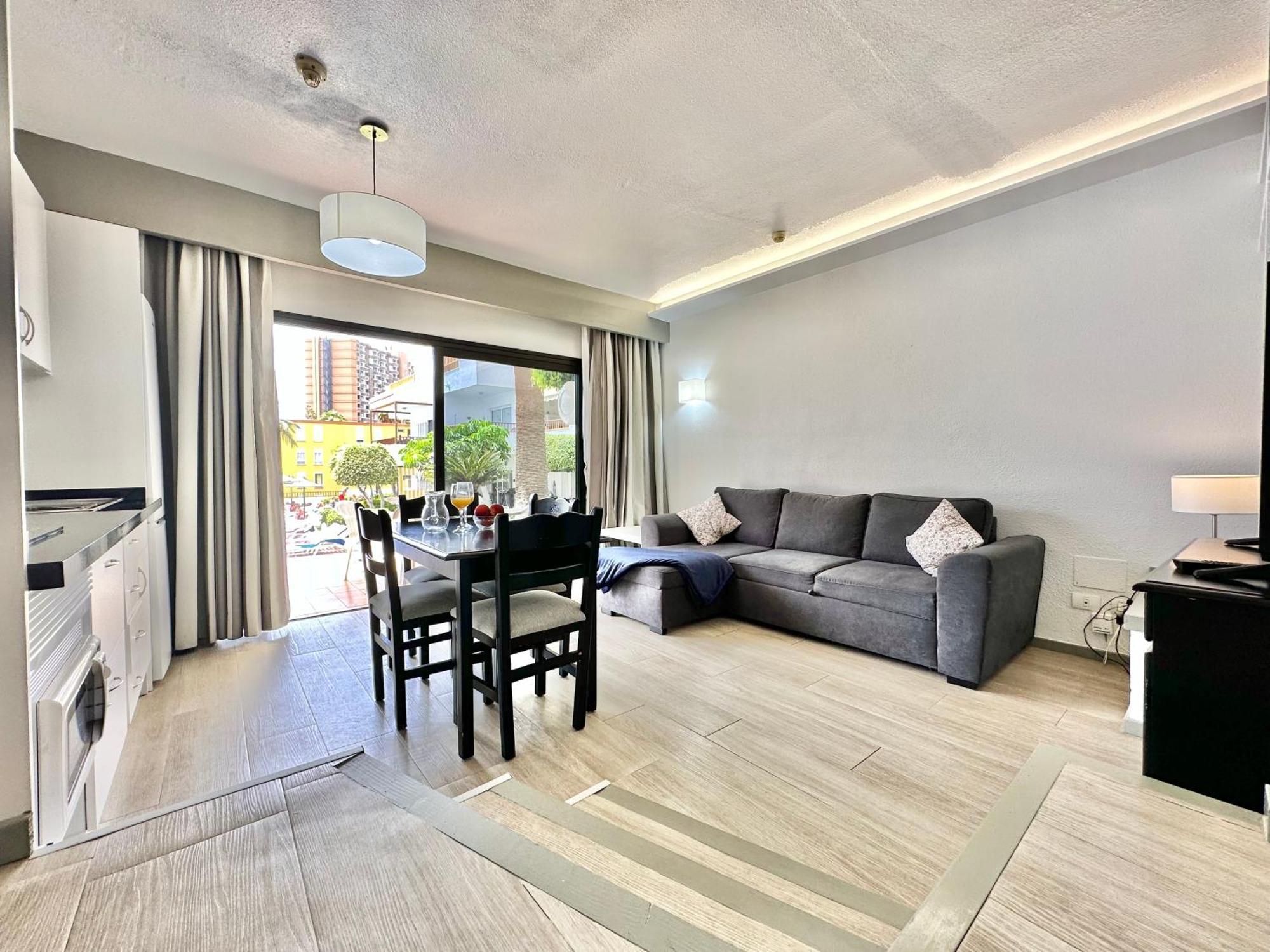 Pool Views Terrace Apartman Los Cristianos  Kültér fotó